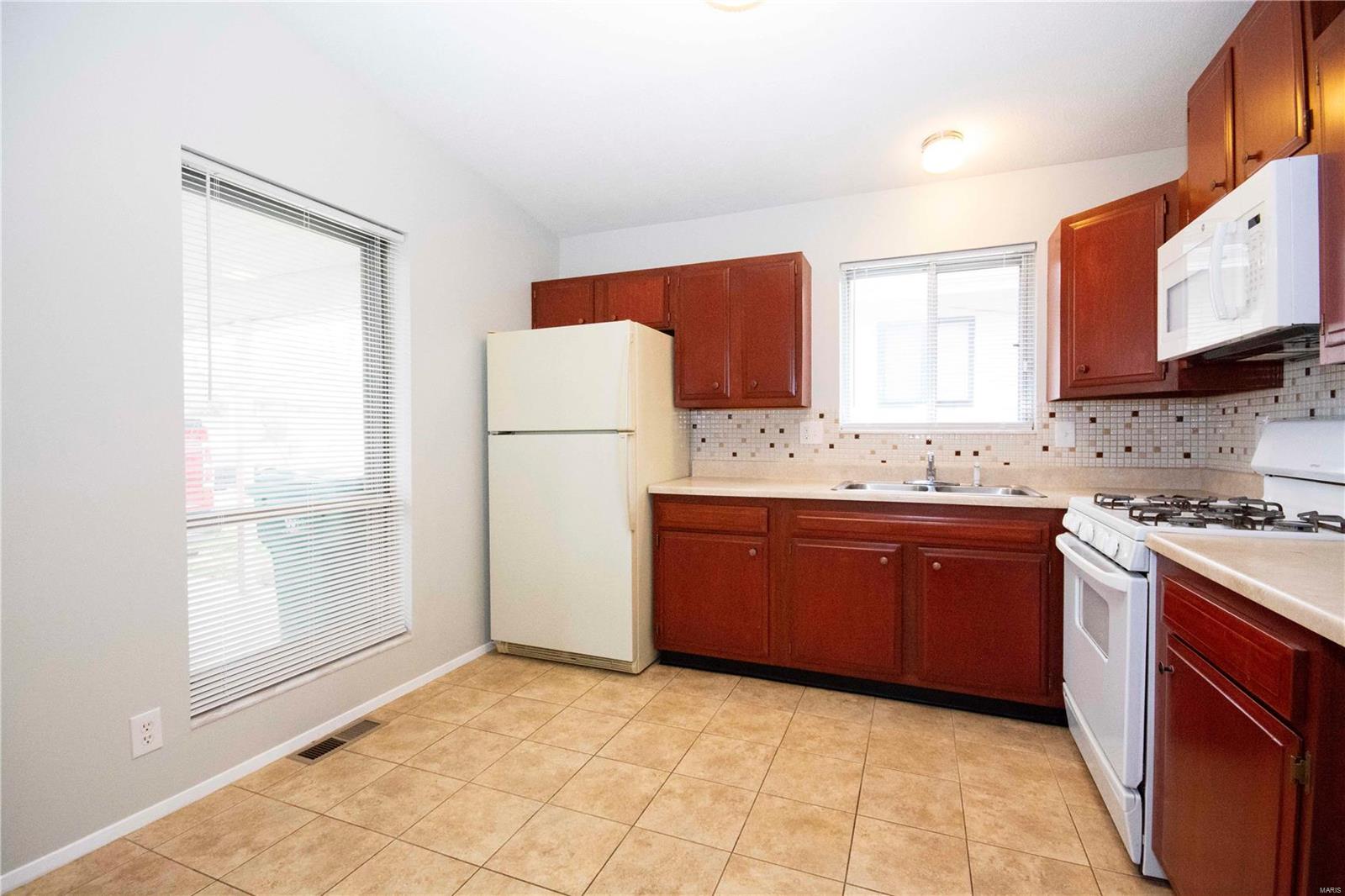 Glenview Court - Residential Income