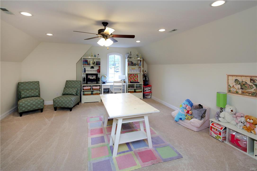 Town and Country Manor - Residential