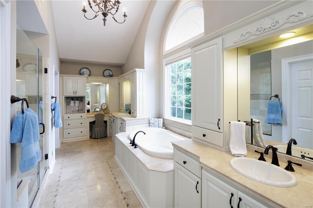 Town and Country Manor - Residential