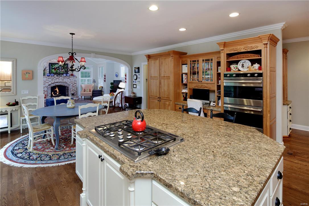 Town and Country Manor - Residential