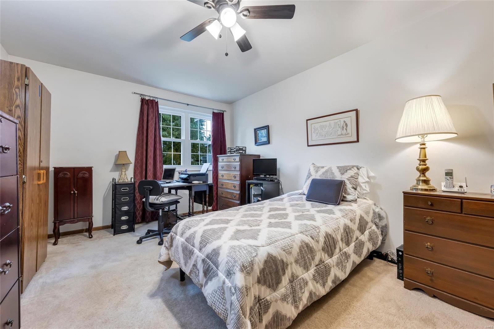 Shrewsbury, Missouri 63119, United States, 2 Bedrooms Bedrooms, ,2 BathroomsBathrooms,Residential,Pending,39712