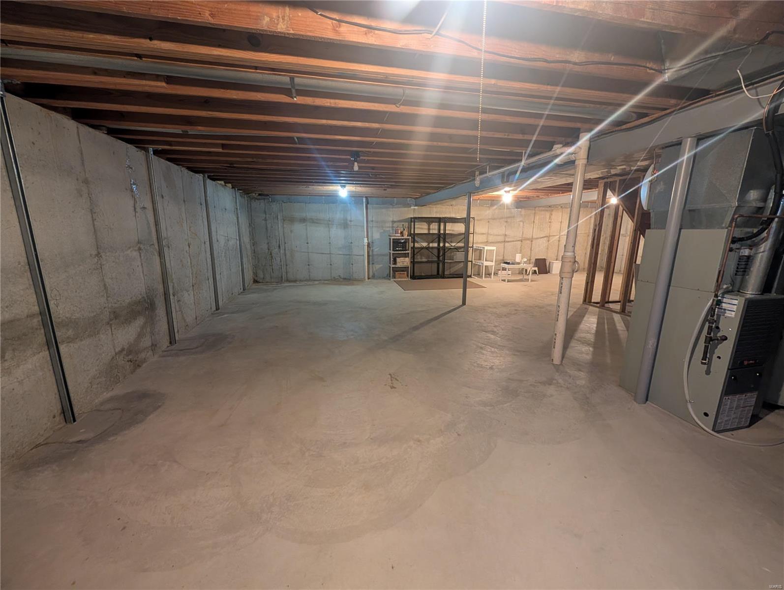 Shrewsbury, Missouri 63119, United States, 2 Bedrooms Bedrooms, ,2 BathroomsBathrooms,Residential,Pending,39712