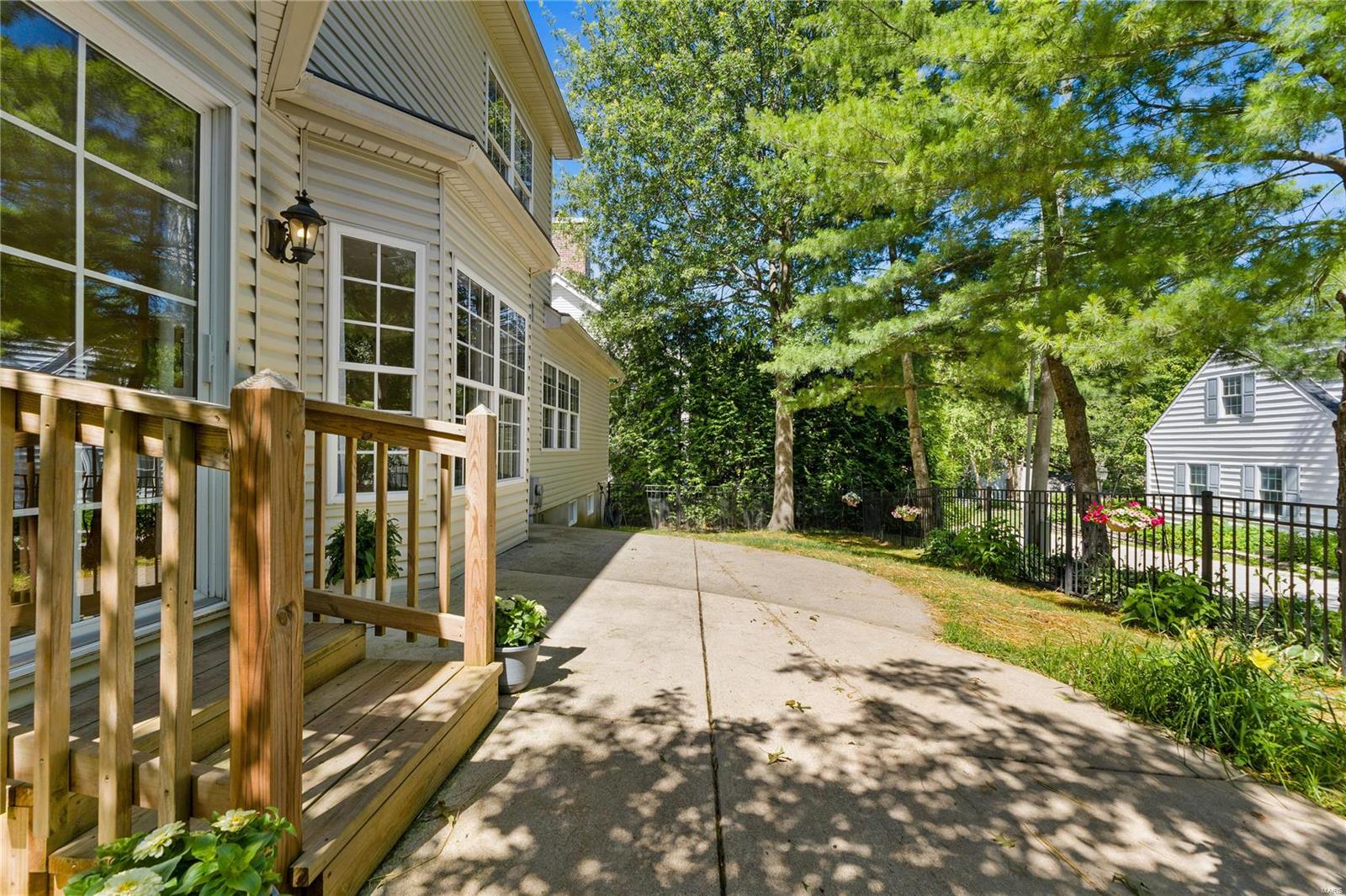 Gaslite Lane Add - Residential