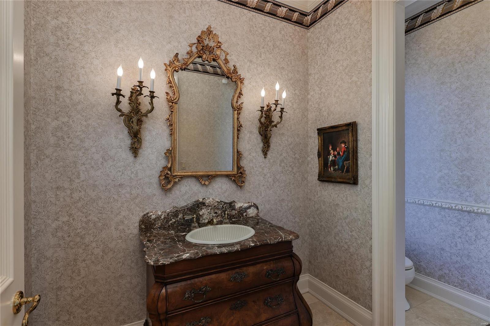 Whitmoor Upper Rdwy & Esmt - Residential