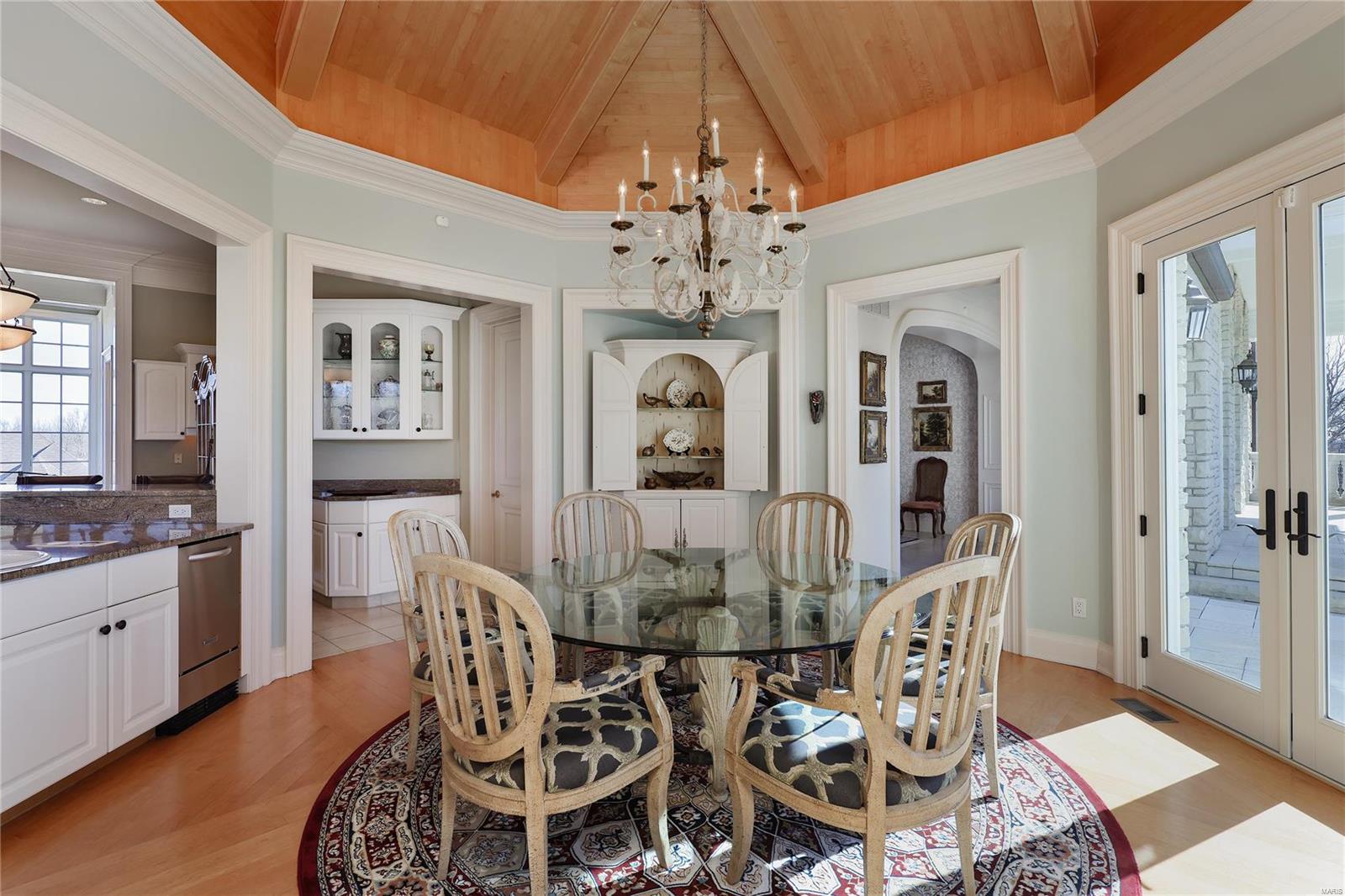 Whitmoor Upper Rdwy & Esmt - Residential