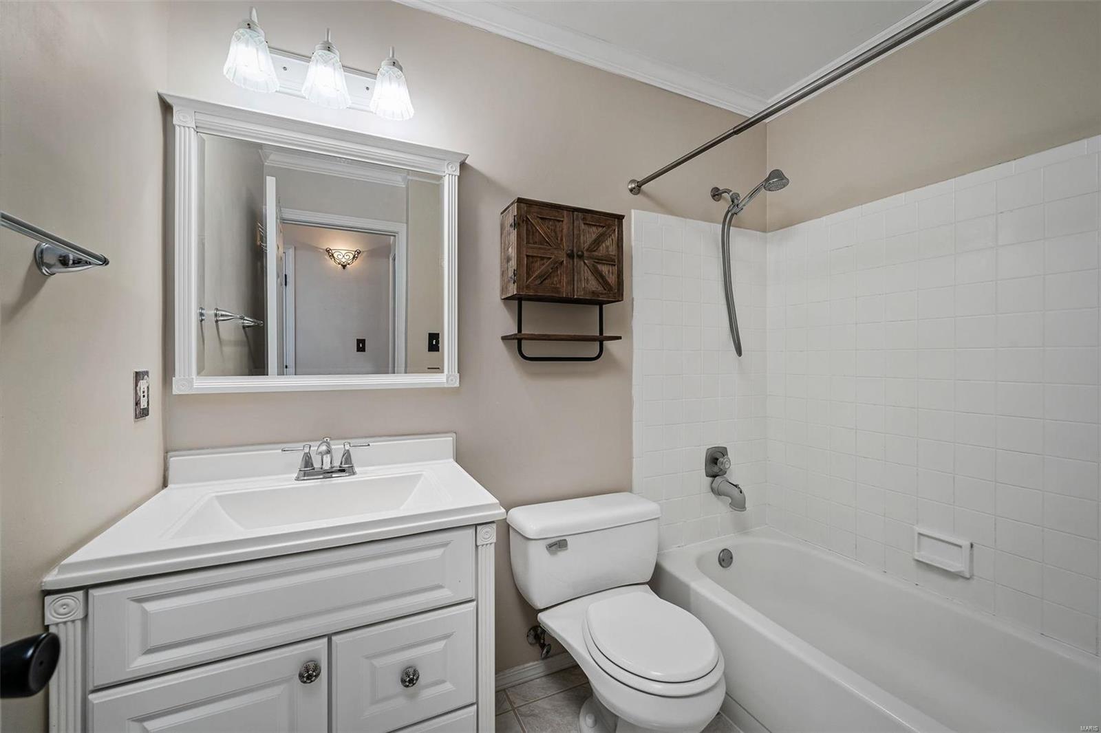 Treetop Condo - Residential