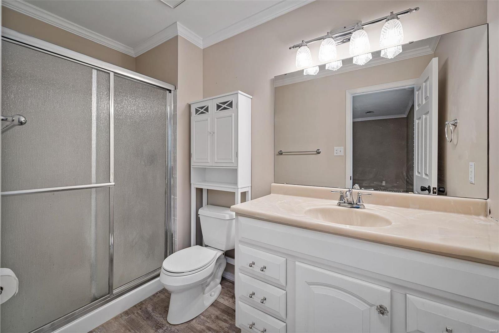 Treetop Condo - Residential