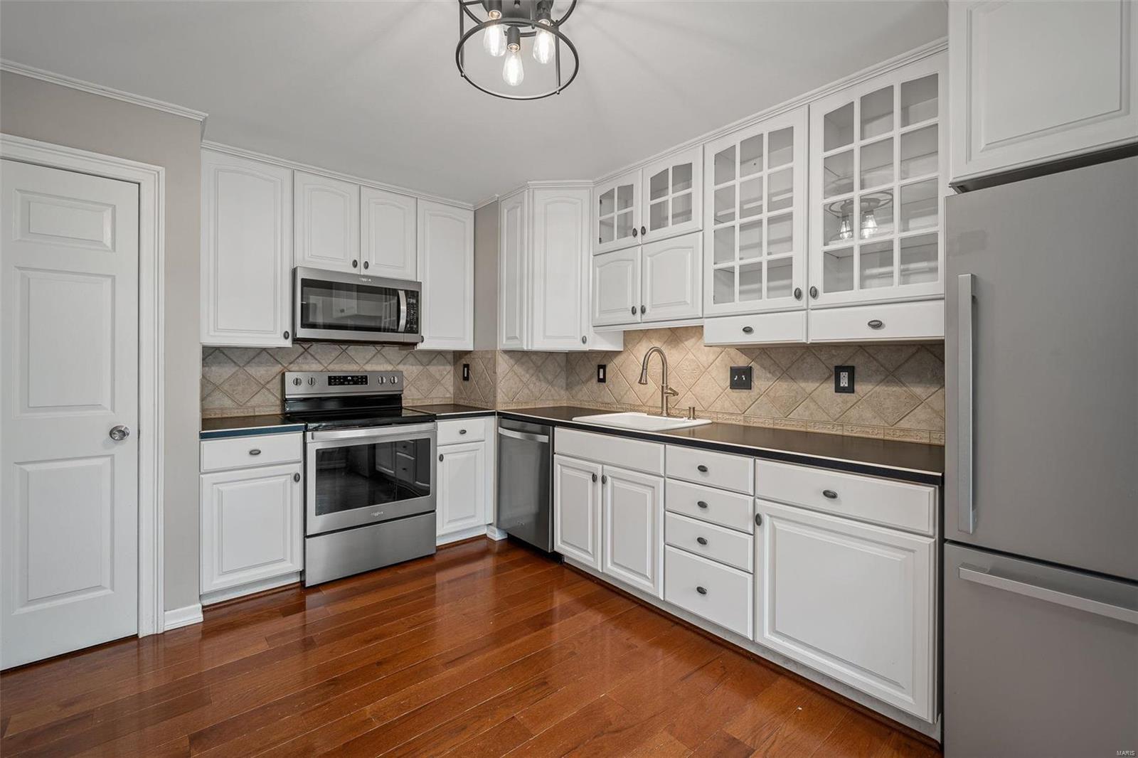 Treetop Condo - Residential