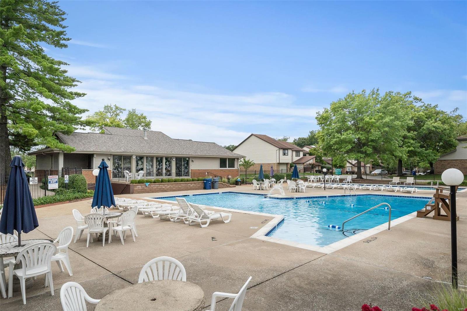 Treetop Condo - Residential