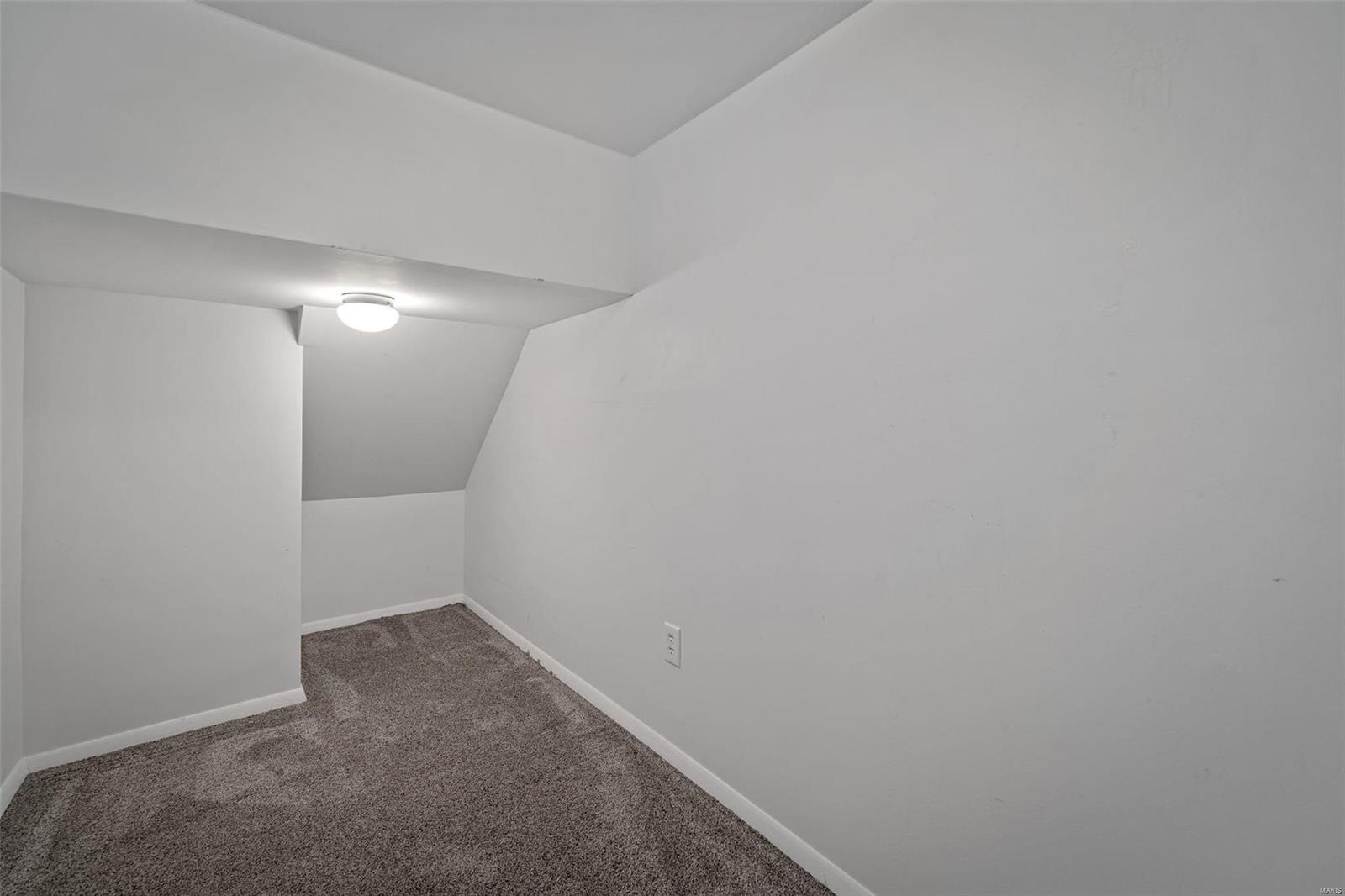 Treetop Condo - Residential