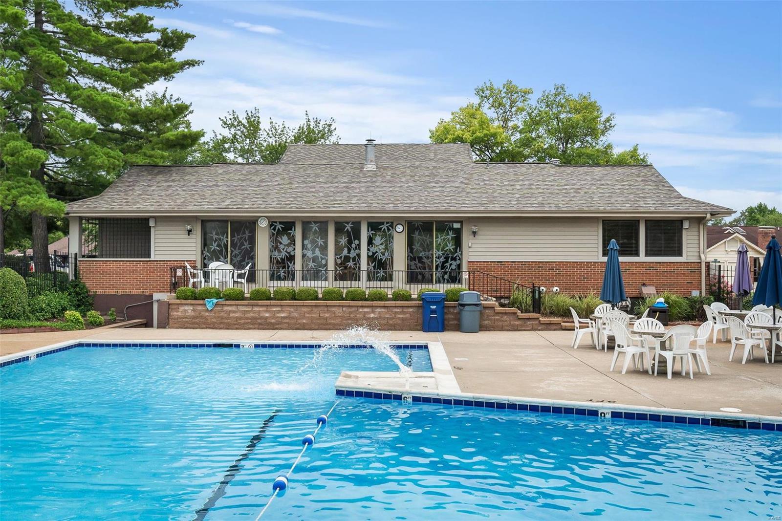 Treetop Condo - Residential