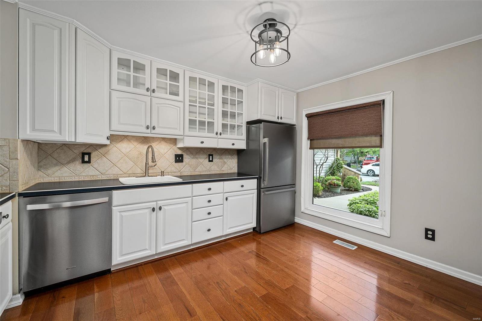 Treetop Condo - Residential