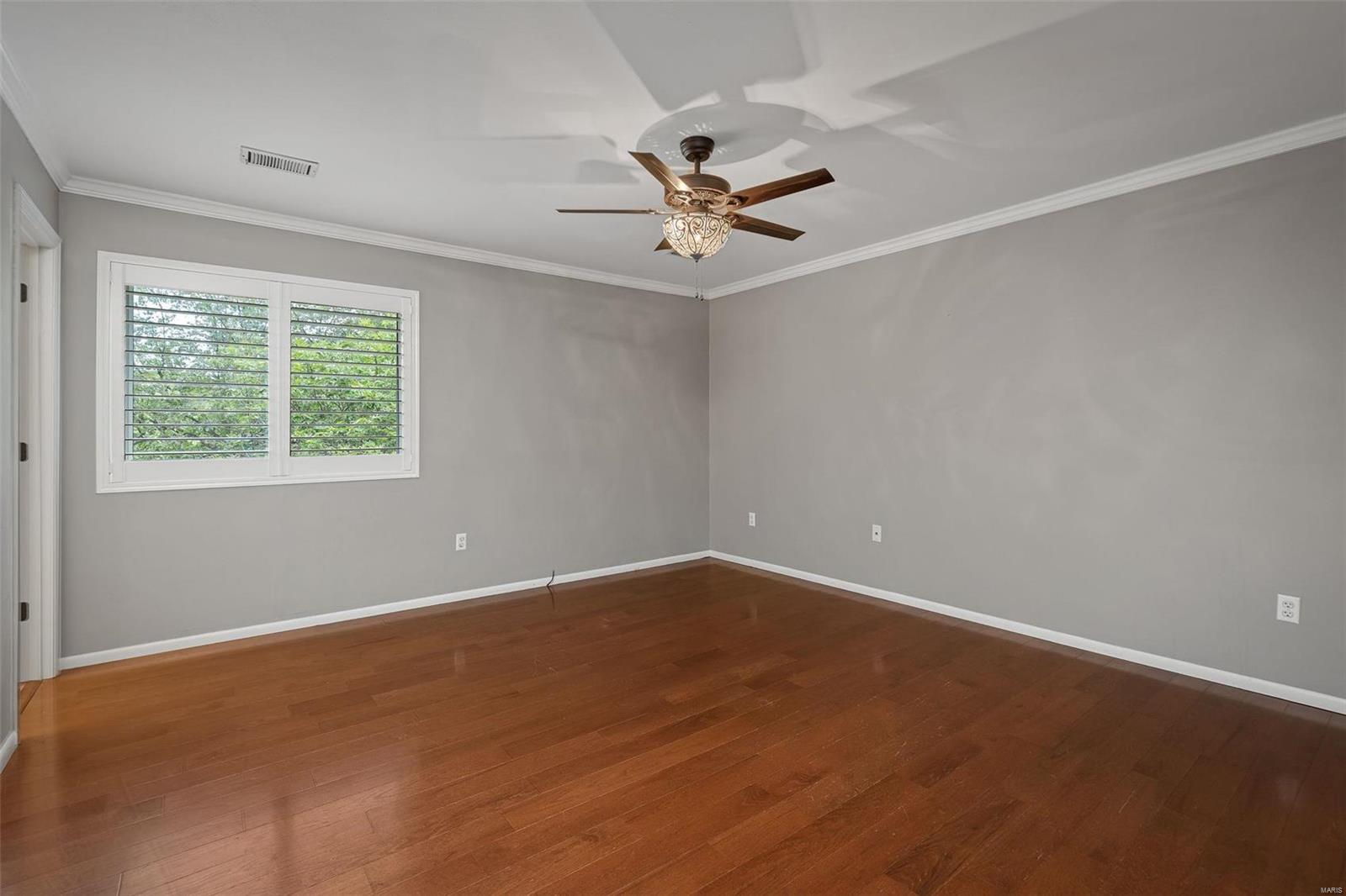 Treetop Condo - Residential