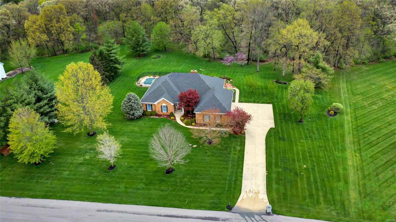 Summit Estate - Residential