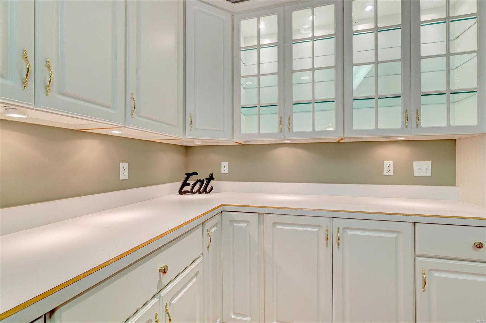 Summit Estate - Residential