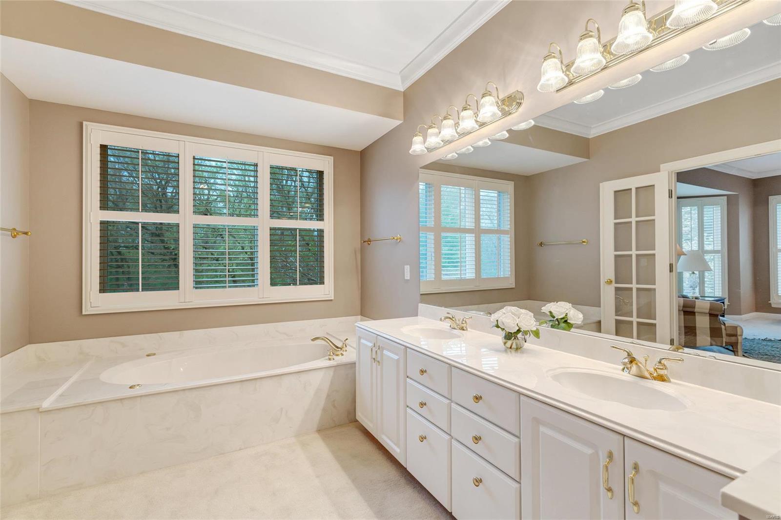 Summit Estate - Residential