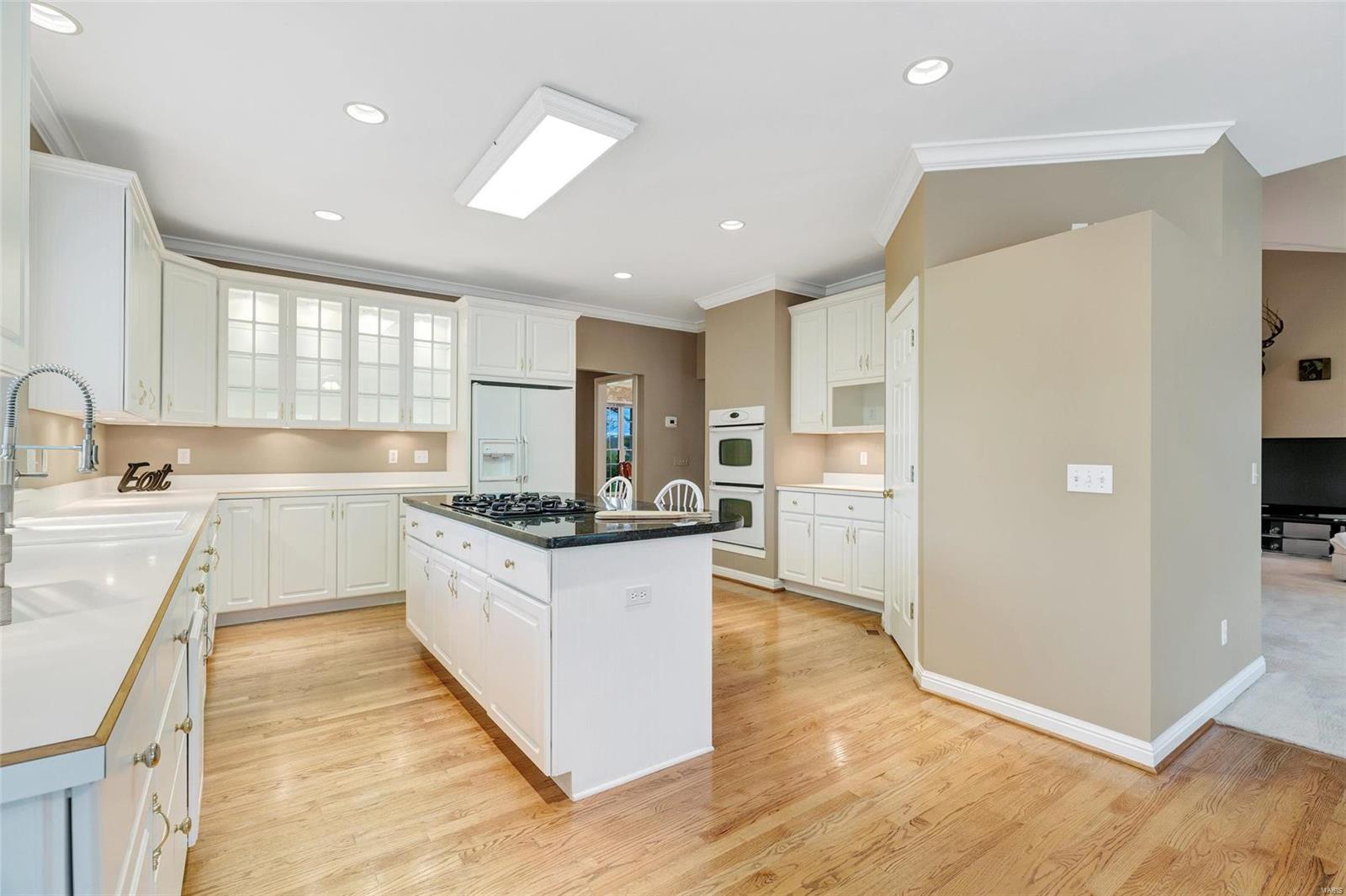 Summit Estate - Residential