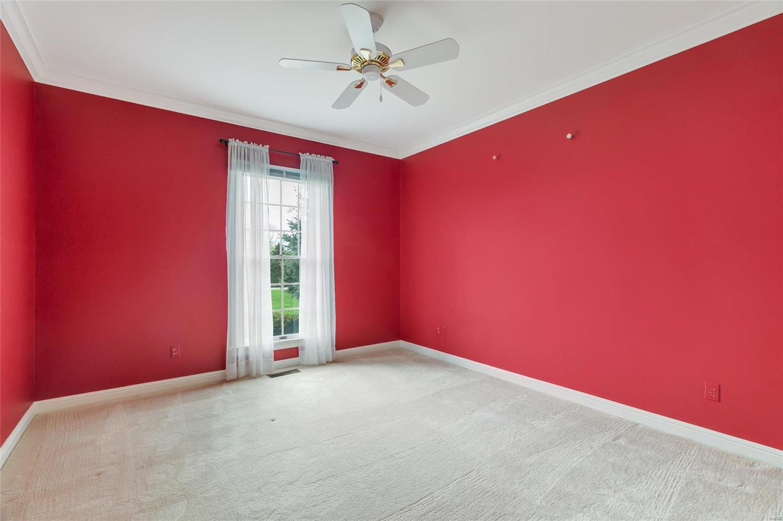 Summit Estate - Residential