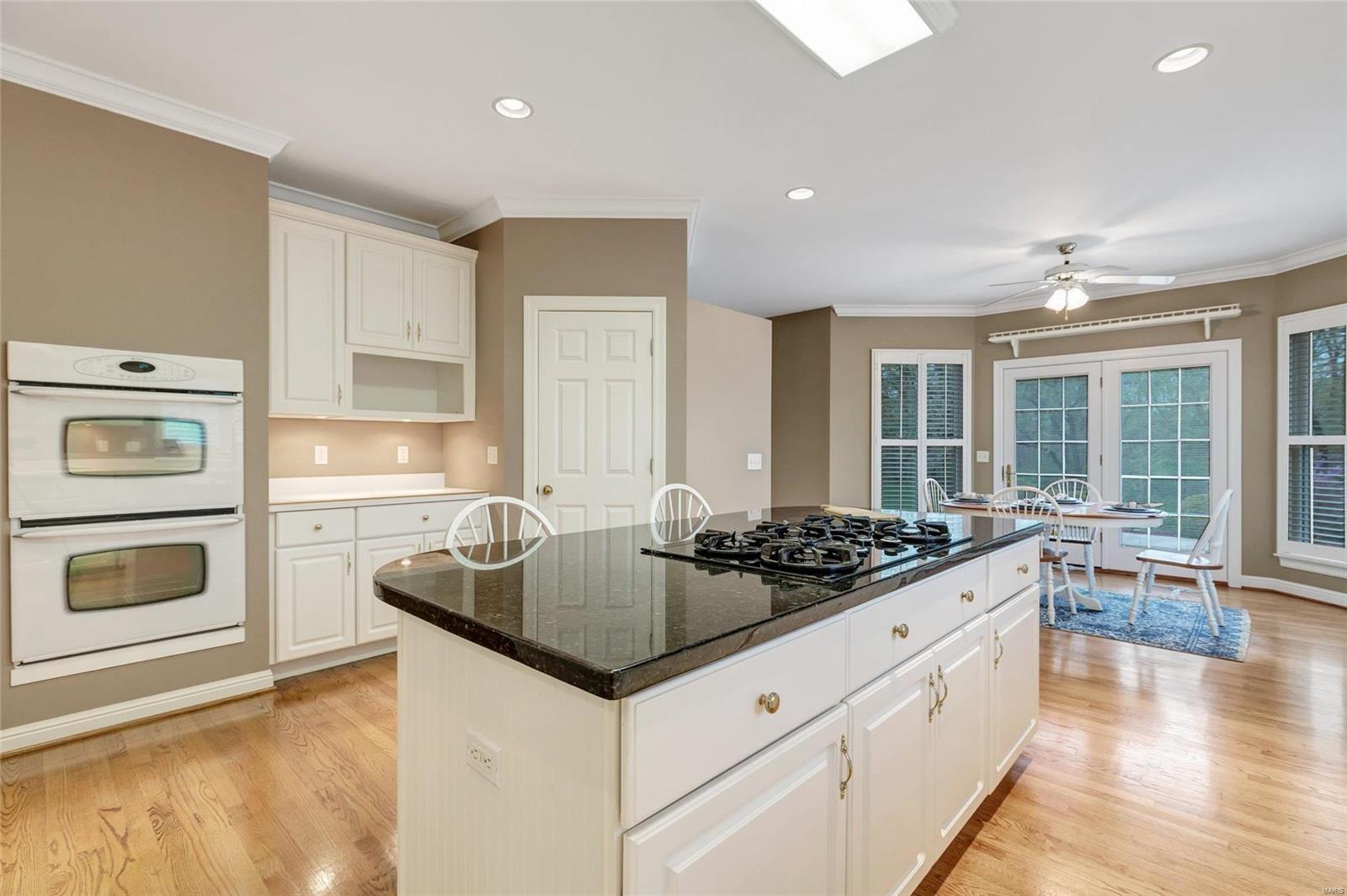 Summit Estate - Residential