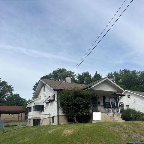Photo of 9035 Argyle Avenue, St Louis, MO 63114 (MLS # 24051859)