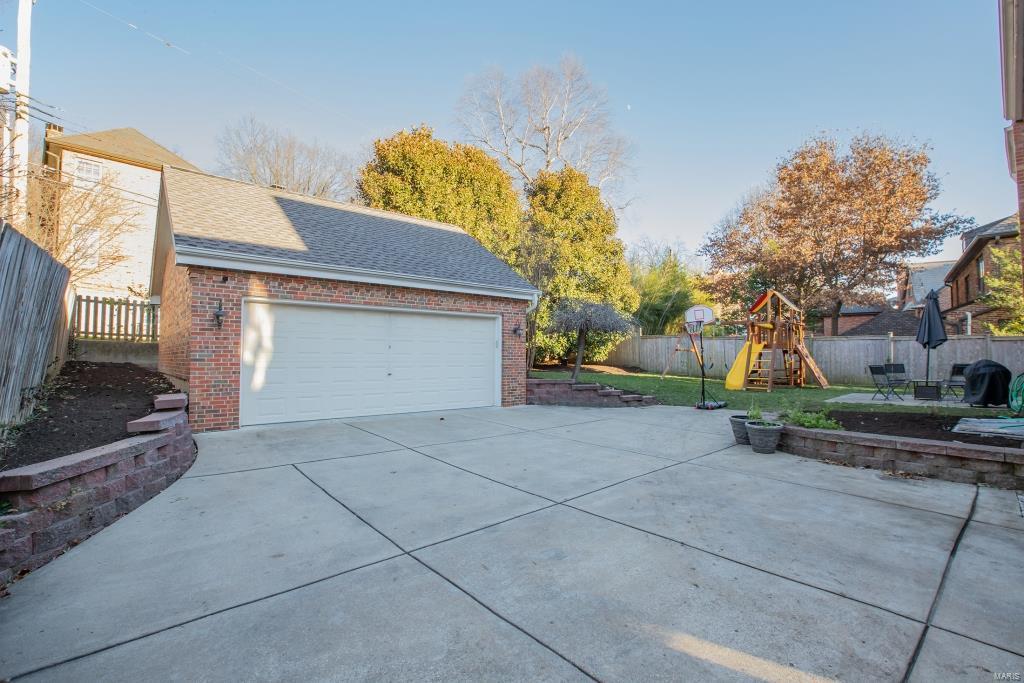 Davis Place - Residential