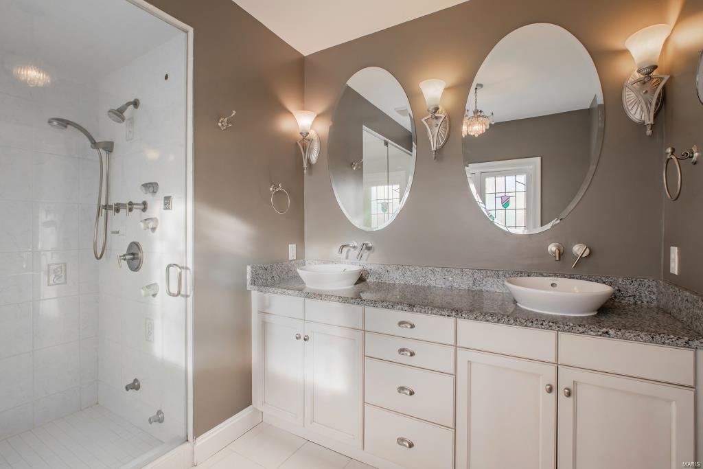 Davis Place - Residential