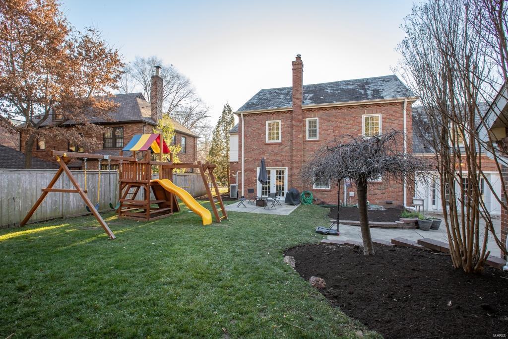 Davis Place - Residential