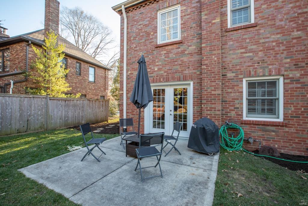 Davis Place - Residential