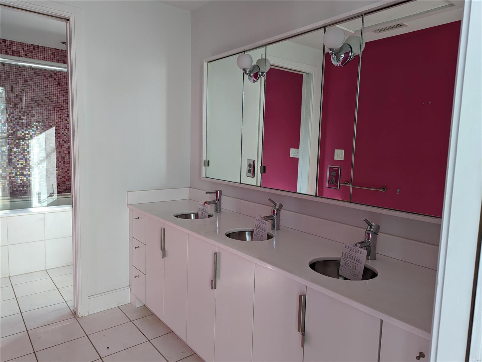 Tall Timbers Lts 2 Thru 4 Resub - Residential