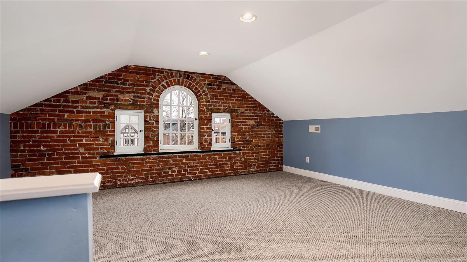 Hillcrest - Residential