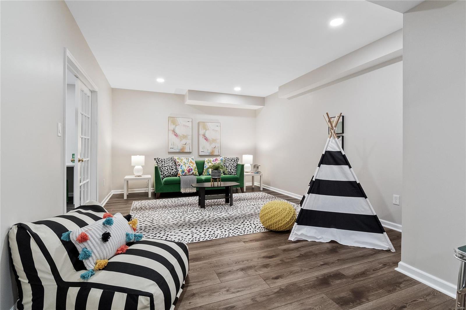 Country Life Acres - Residential