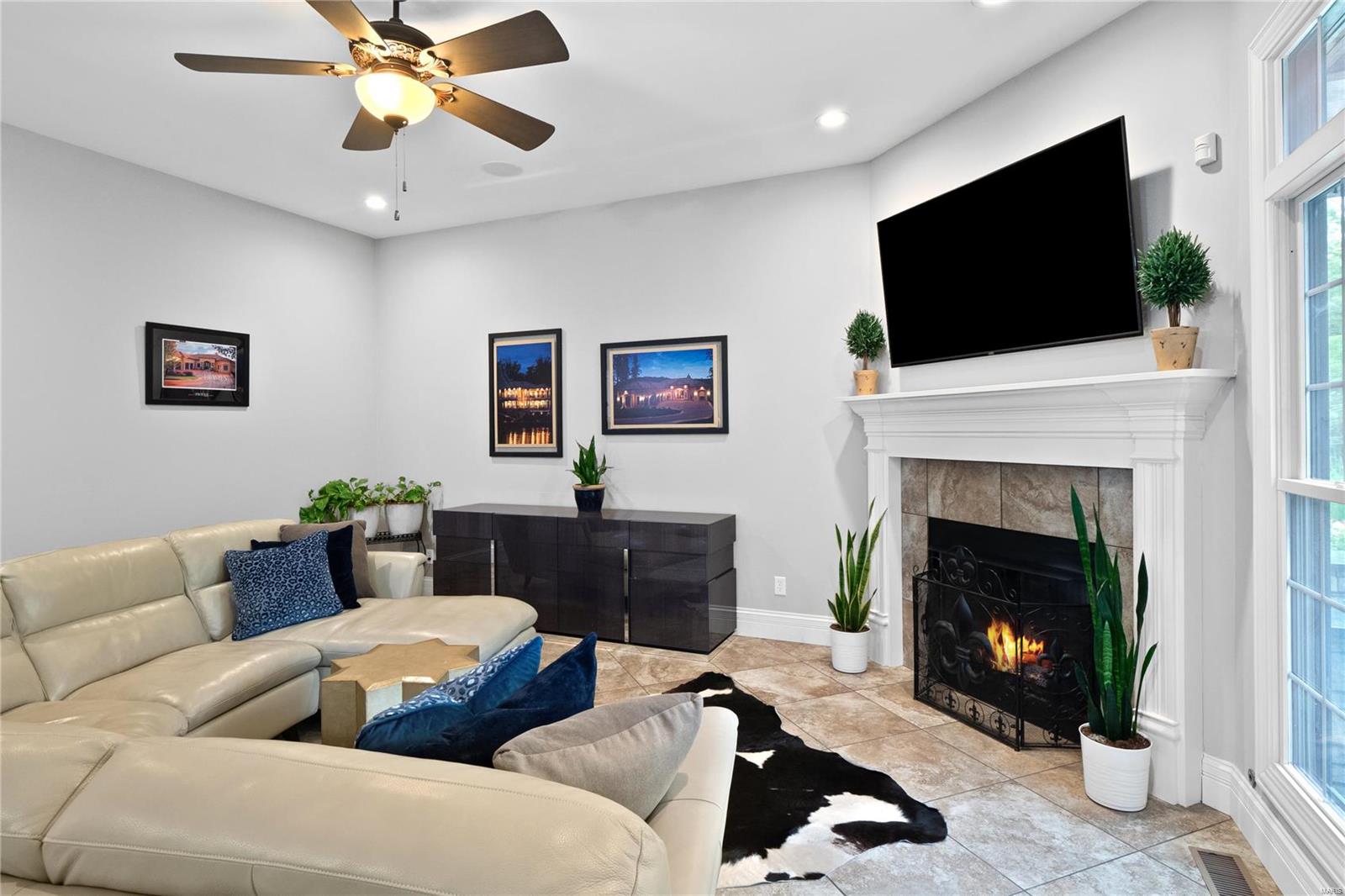 Manors At The Enclaves The - Residential