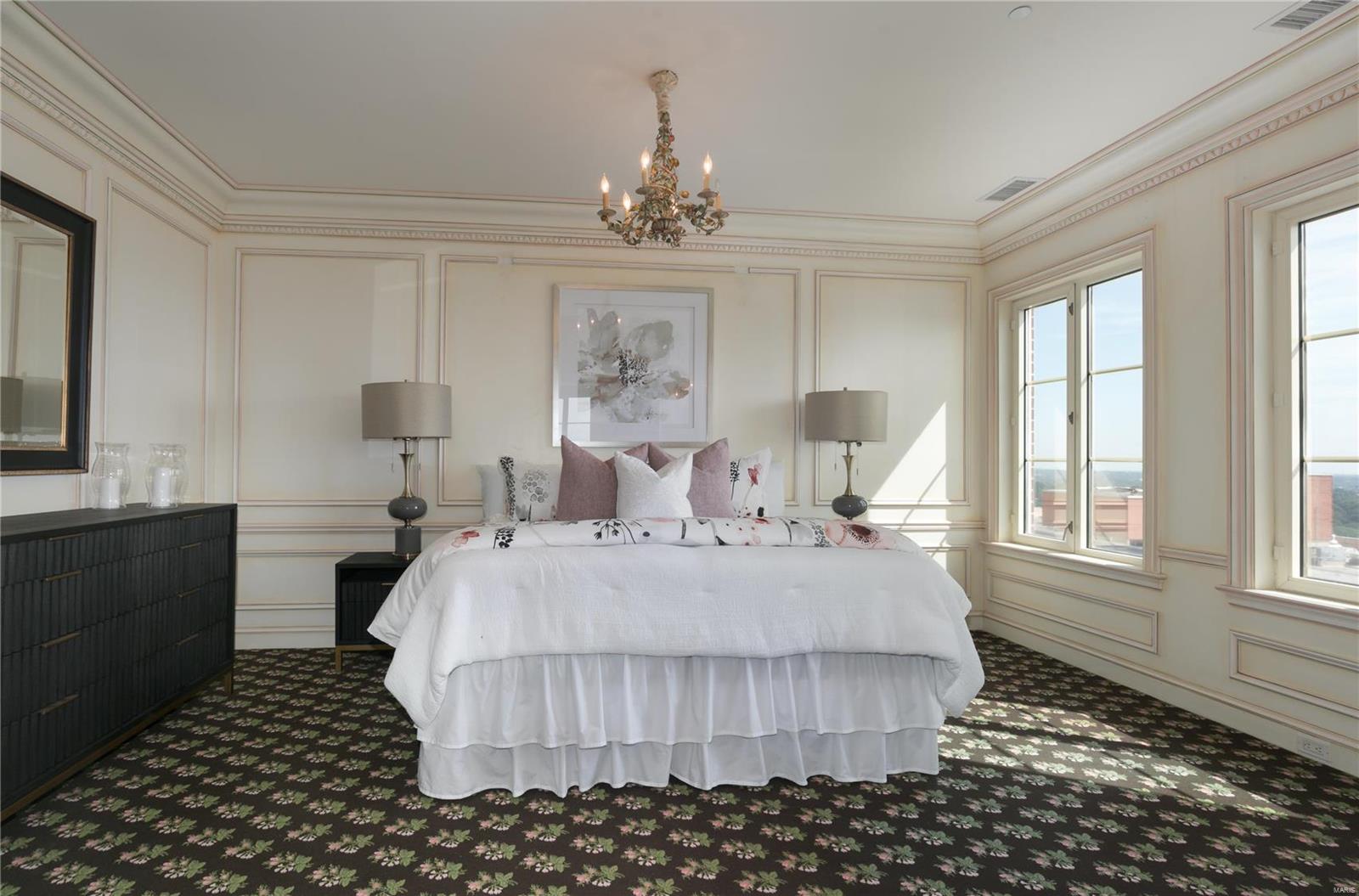 Plaza In Clayton A Condo The - Residential