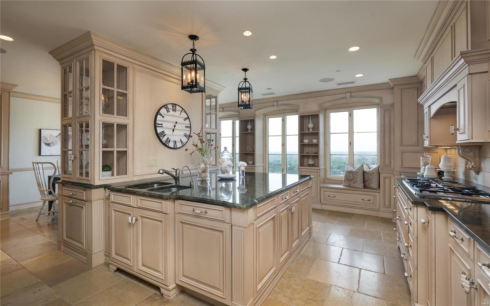 Plaza In Clayton A Condo The - Residential