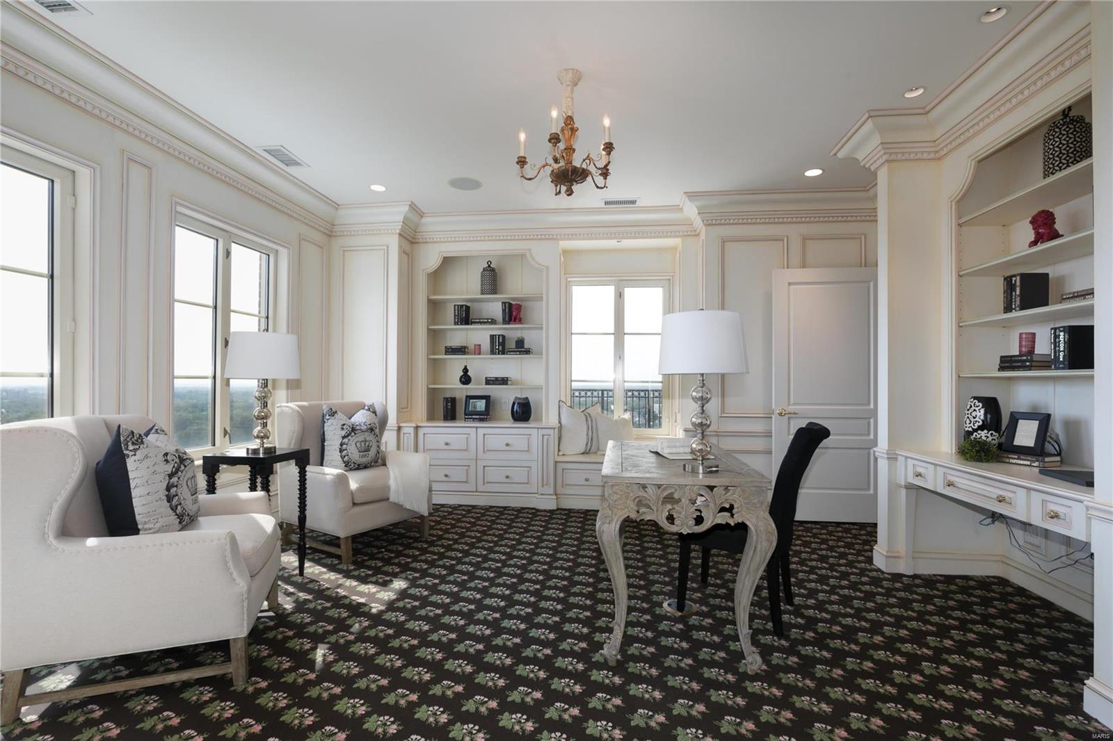 Plaza In Clayton A Condo The - Residential