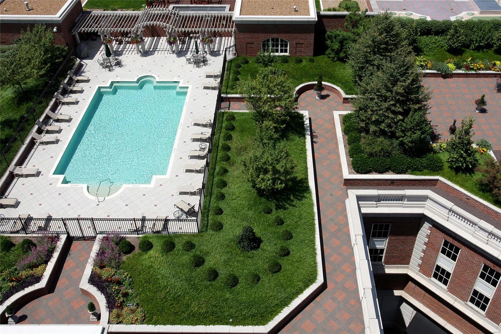 Plaza In Clayton A Condo The - Residential