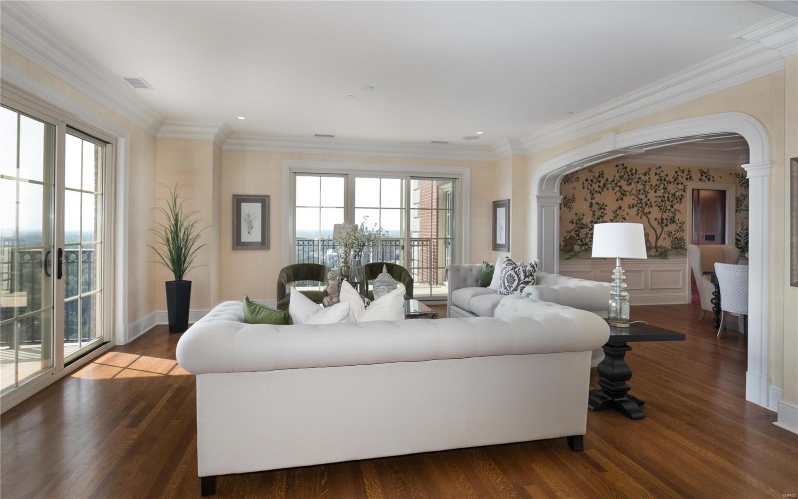 Plaza In Clayton A Condo The - Residential