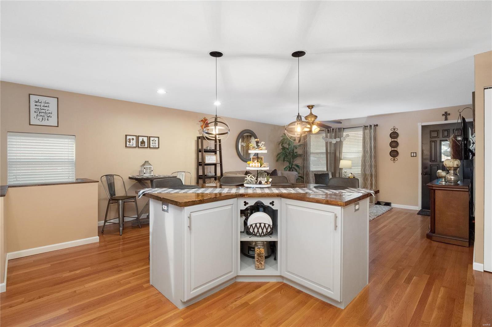 Teakwood Place 4 - Residential