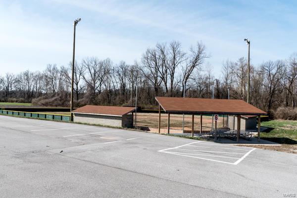 n/a - Commercial Sale