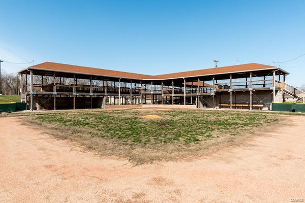 n/a - Commercial Sale