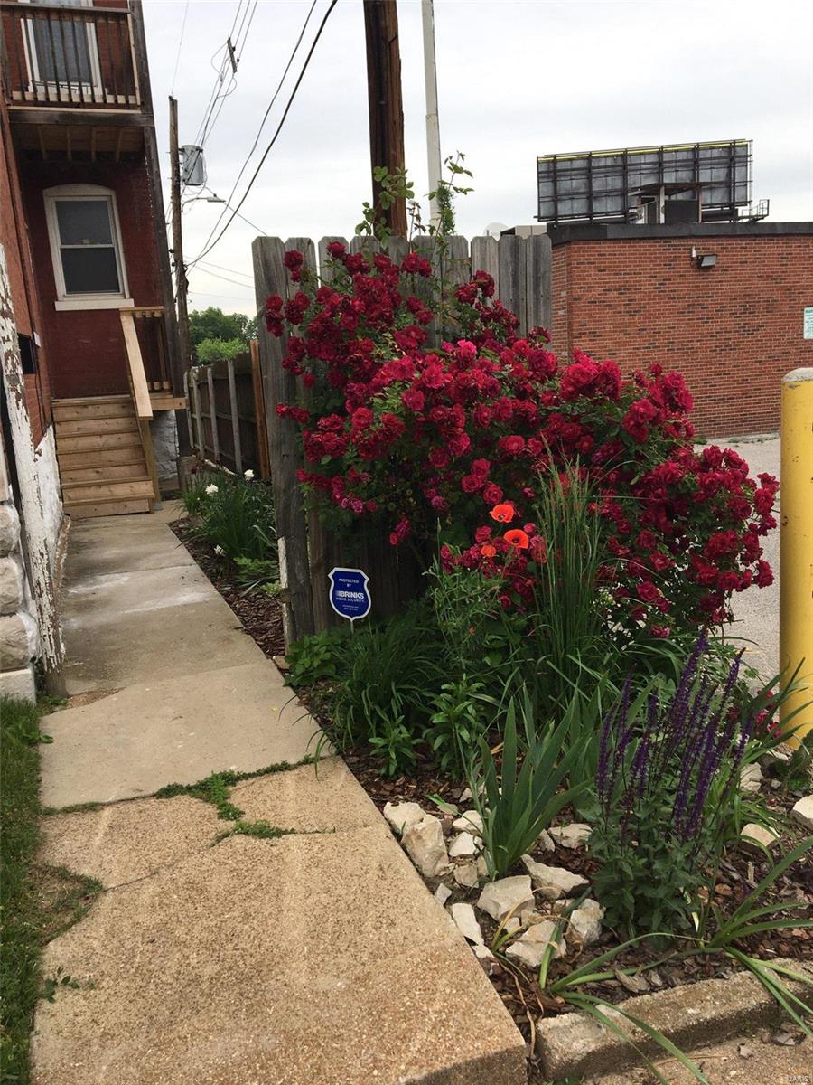 Geltner Place Add - Residential Income