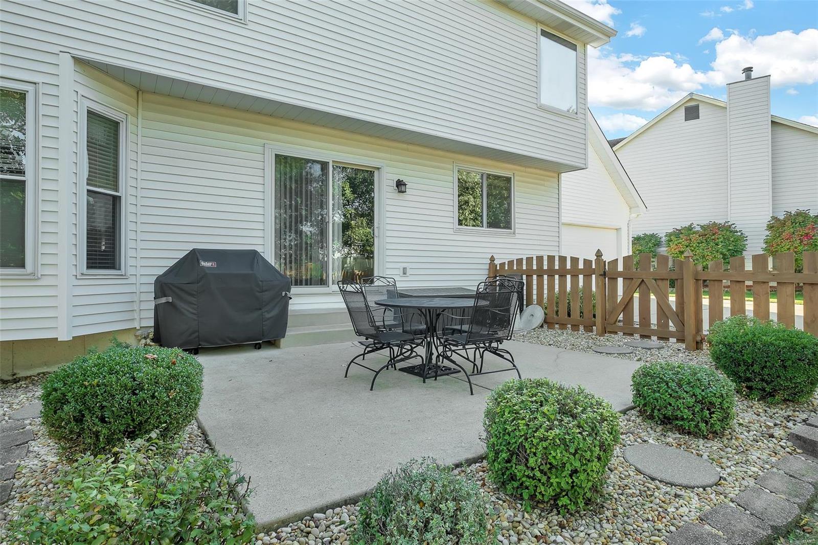 Twin Chimneys Ph3 Village H The Cedar - Residential