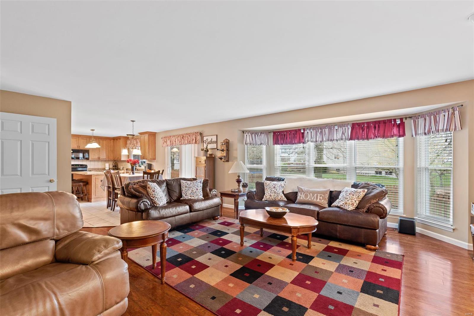 Twin Chimneys Ph3 Village H The Cedar - Residential