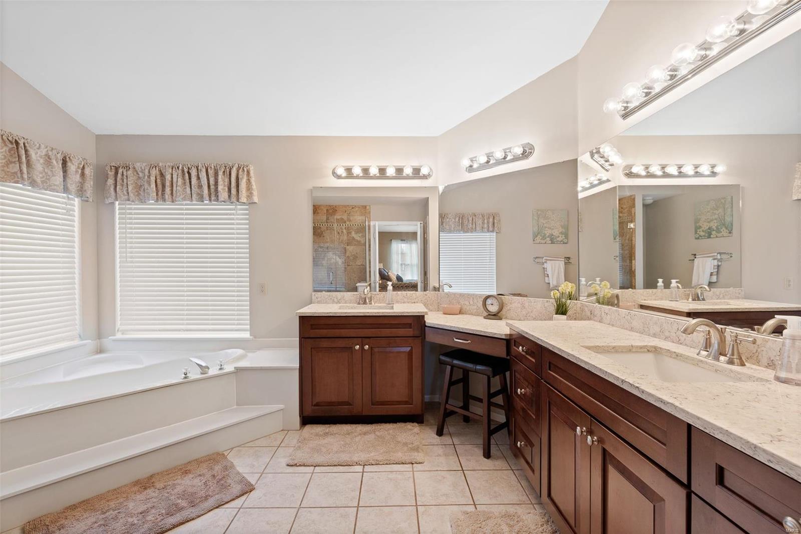 Twin Chimneys Ph3 Village H The Cedar - Residential