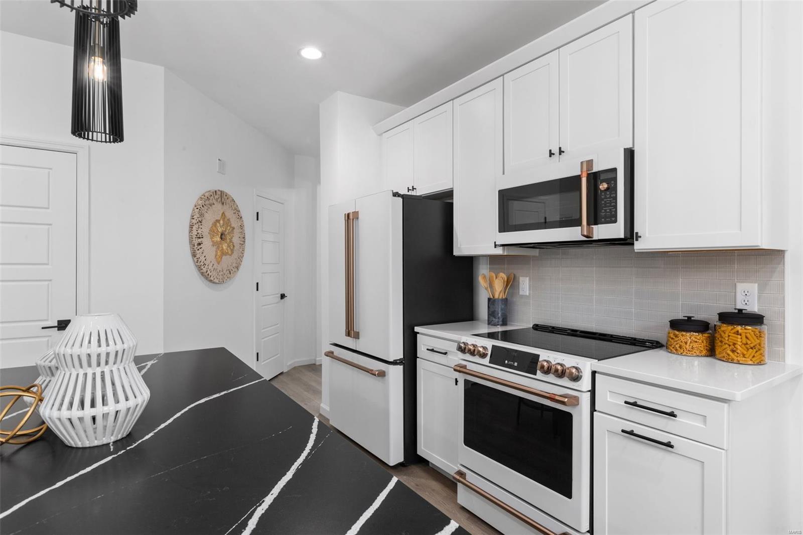 Parkview Manors - Residential