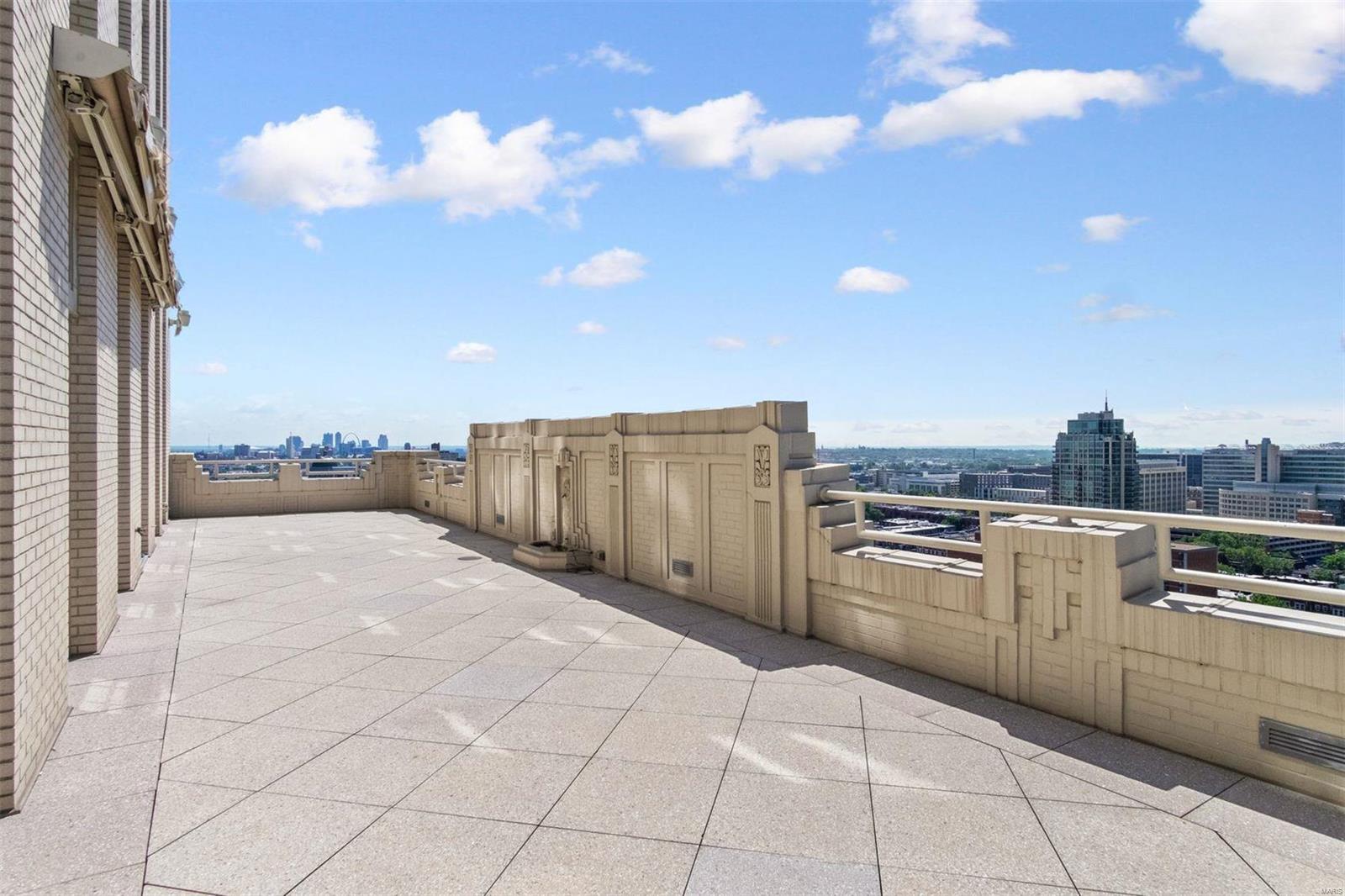 Private Residences at The Chase - Residential