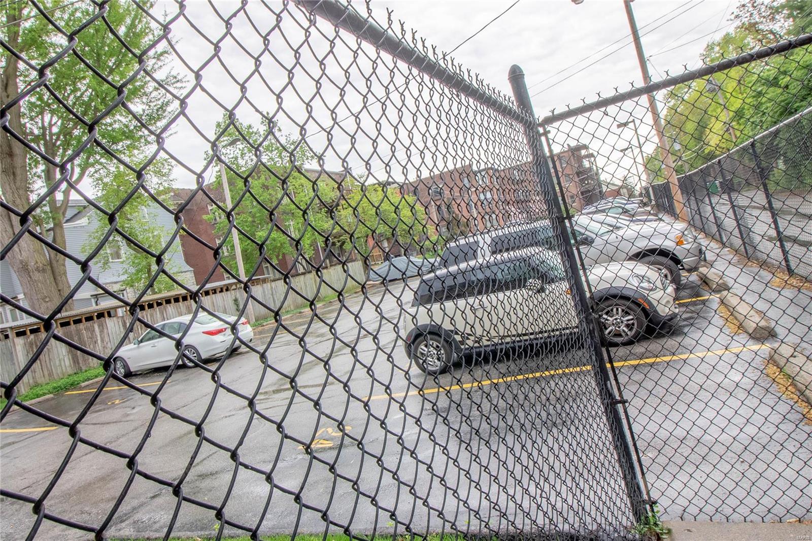 Waterman Condo 06 - Residential