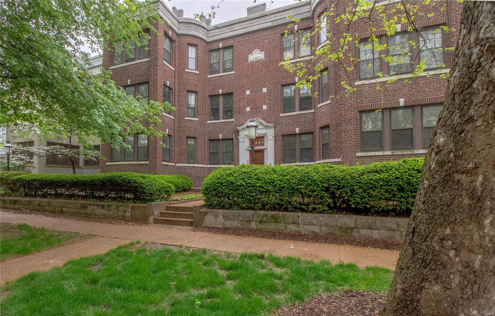 Waterman Condo 06 - Residential