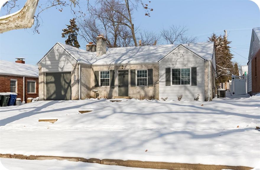 The only thing you need to put on your holiday wish list this year is 5547 Sutherland. This Southampton ranch has got hardly any entry steps so when you host here, *everyone* can join in for the holidays. It's got everything a good boy-or-girl could want...three main floor bedrooms with an updated bath, sparkling hardwoods, new appliances, new roof, a charming covered patio overlooking the BIG back yard & an attached garage. Whether you're buying your first house or downsizing to simplify, this home will check all your boxes without breaking the bank. Be your own Santa & make it happen! :)