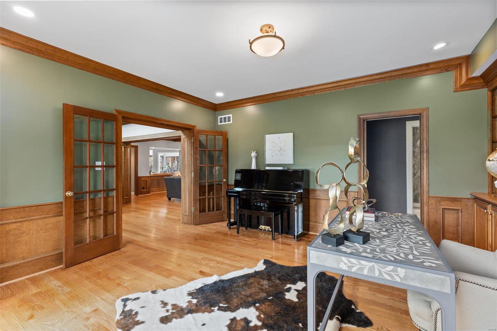 Frontenac Place - Residential